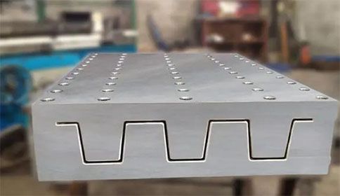 玻璃鋼拉擠模具的材質選擇與性能分析